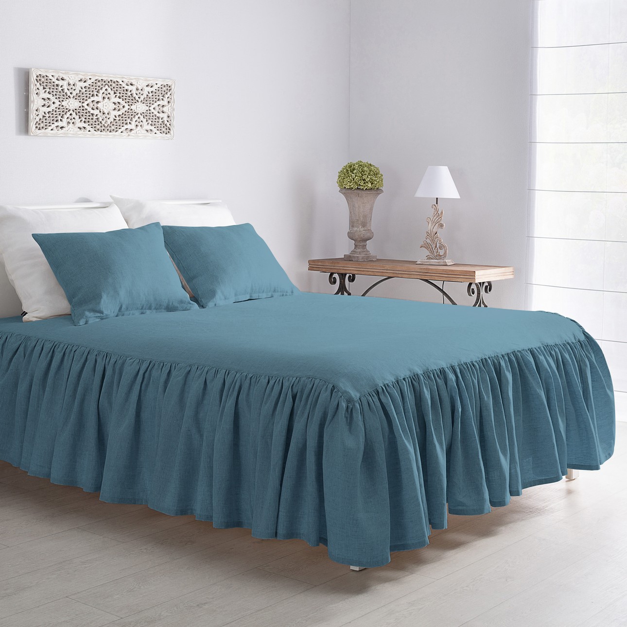 Linen ruffle skirt discount bedspread