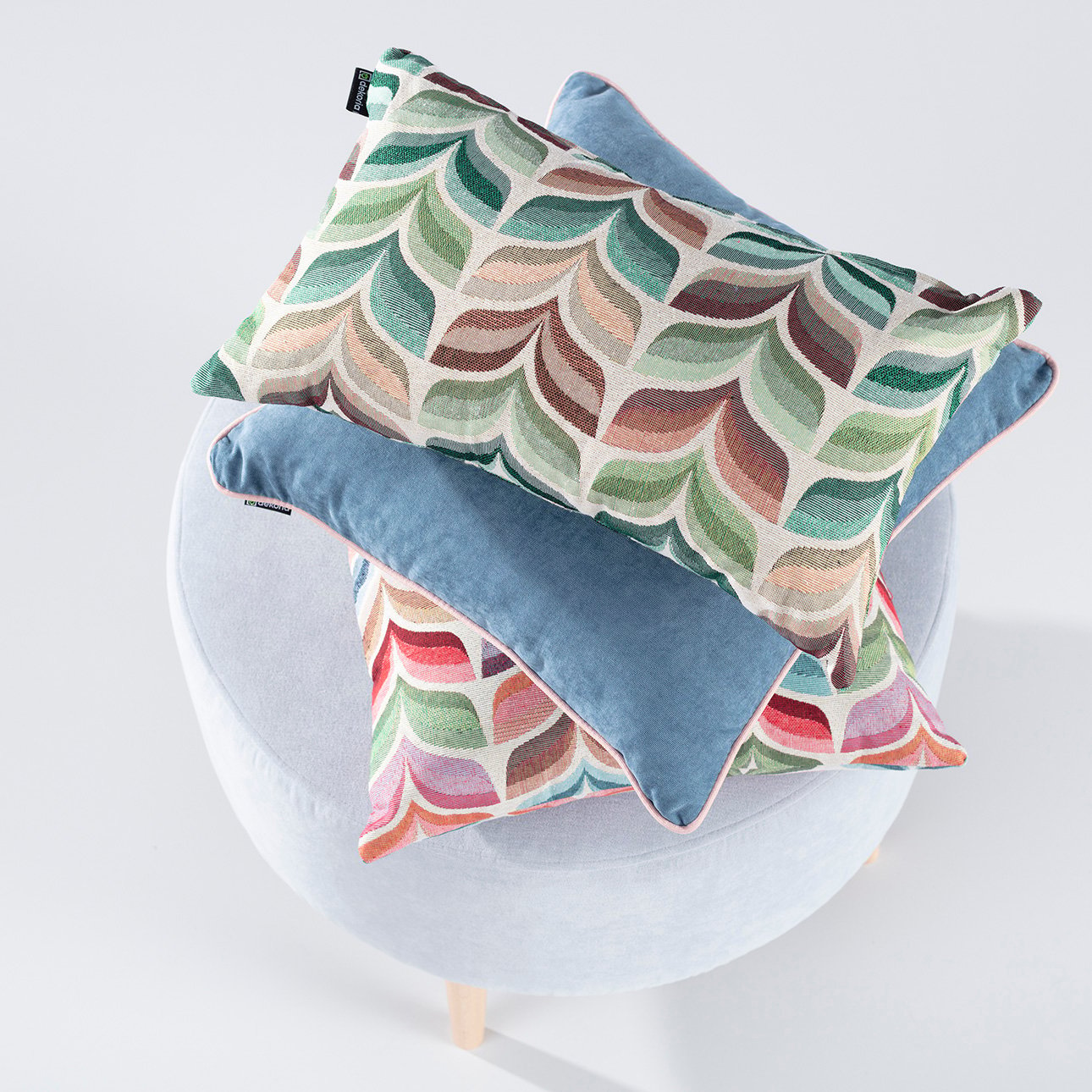 Multicolor cushion 2024